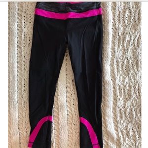 Lululemon Inspire Crop sz. 4